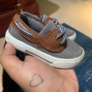 Toddle causal, size 5, boys.